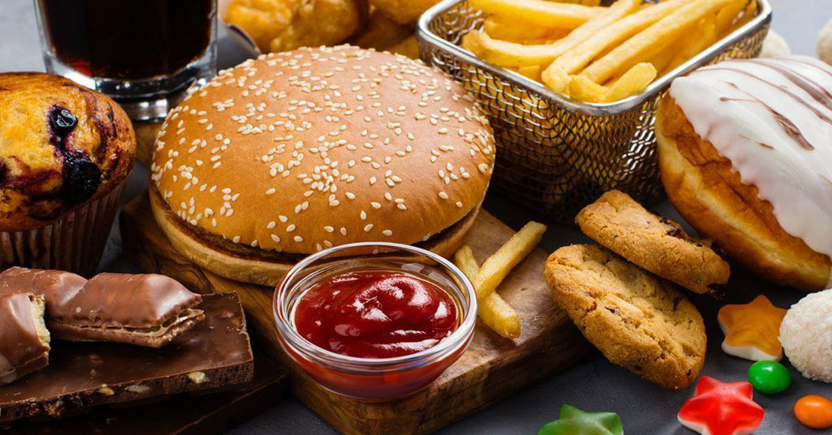 أطعمة عليك تجنبها لتفادي ارتفاع الضغط