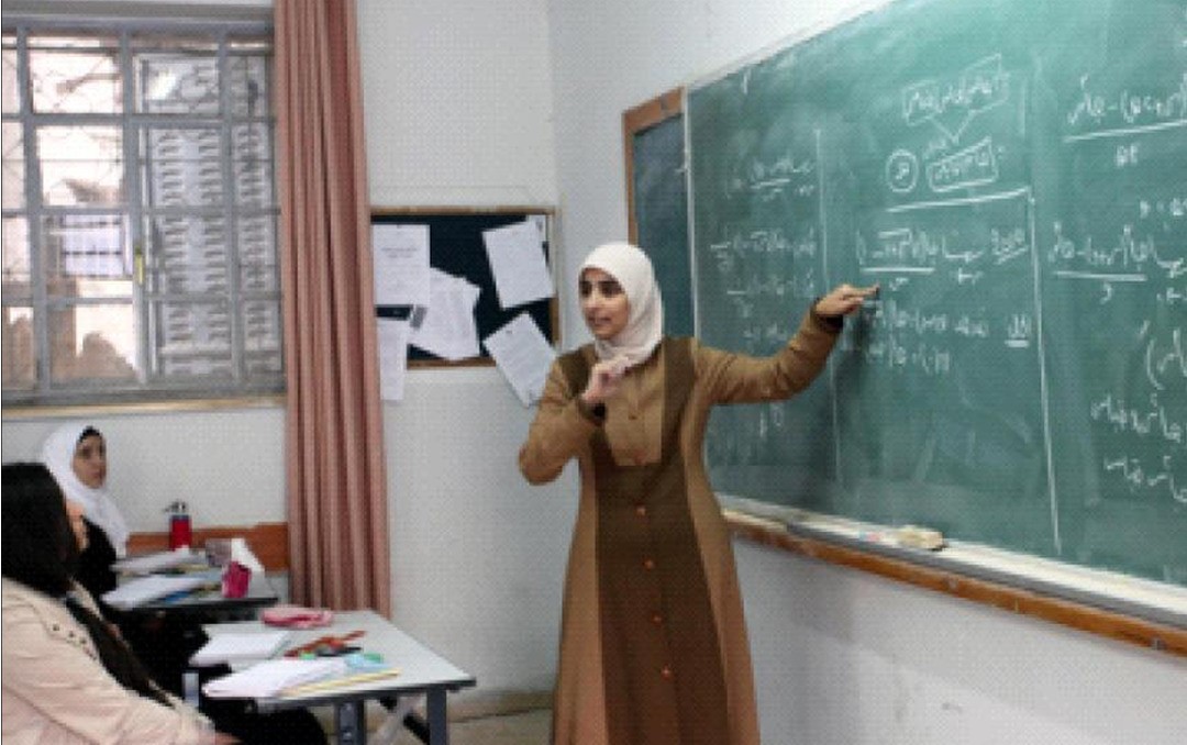 فوز المربية عبير قنيبي بجائزة المعلم المبدع على مستوى الوطن العربي