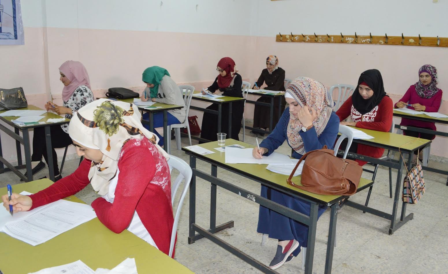 غزة.. نتائج الامتحان التحريري للوظائف التعليمية للعام 2023- 2024