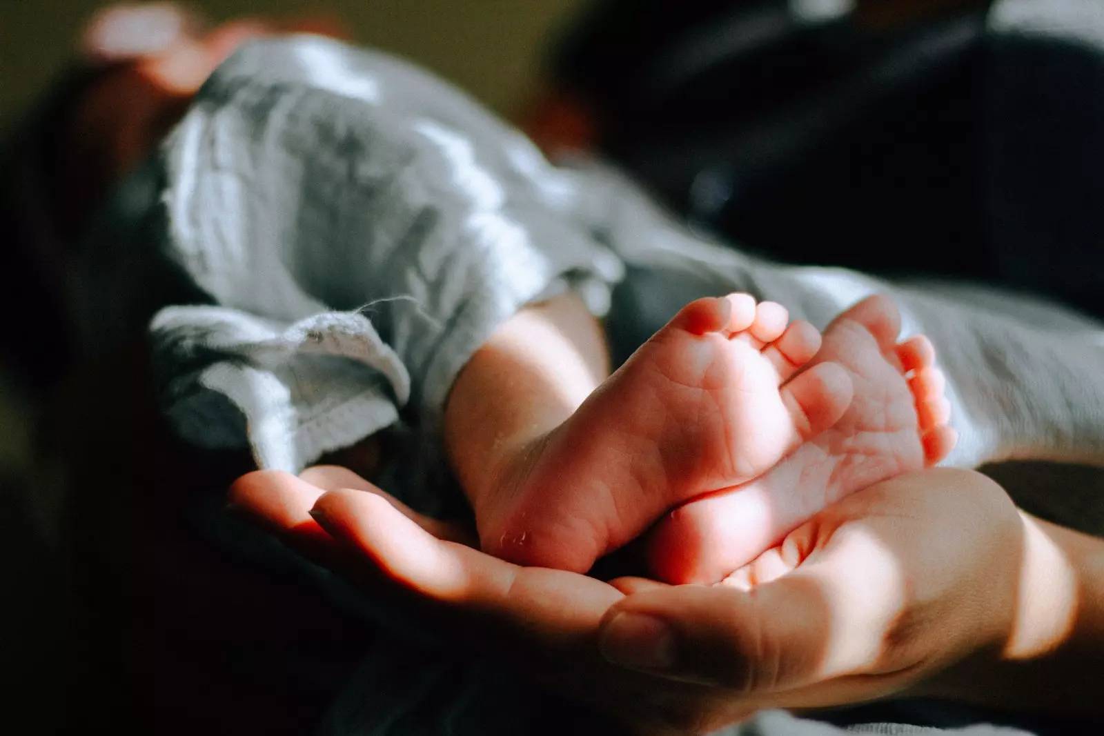 الحكومة اليابانية تخصص 25 مليار دولار سنوياً لتشجيع الإنجاب