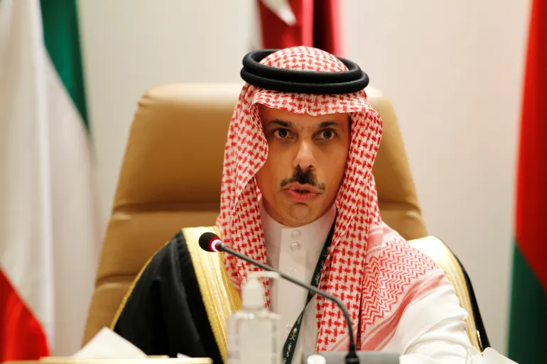 السعودية تدعو المجتمع الدولي لوضع حد لجرائم الاحتلال بغزة