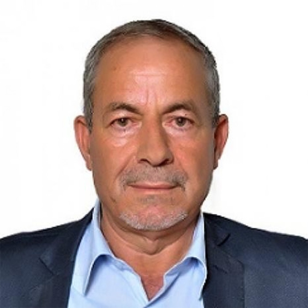 كتب نهاد أبو غوش جمدوا خلافاتكم وتعالوا إلى كلمة سواء