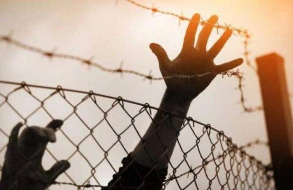 مطالبات عاجلة بالتدخل لوقف معاناة الأسرى جراء الأجواء الحارة