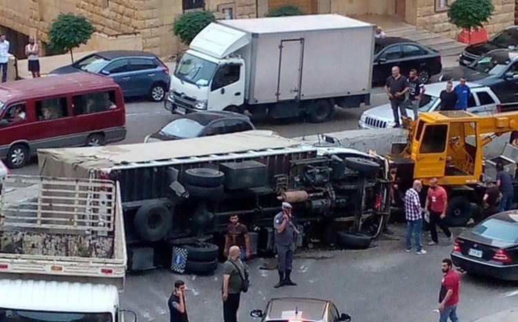 لبنان: مقتل شخصين في اشتباكات بين حزب الله ومسلحين