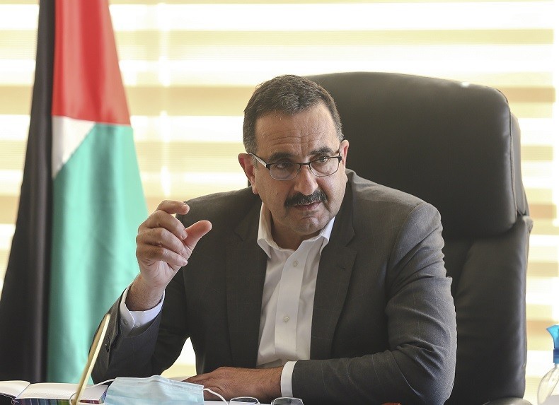 ملحم يرد على تصريحات أبو مرزوق الأخيرة.. ماذا قال؟
