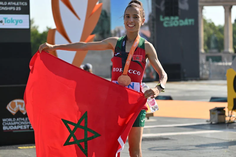 المغربية فاطمة الزهراء كردادي تحوز على أول ميدالية برونزية في بطولة العالم لألعاب القوى