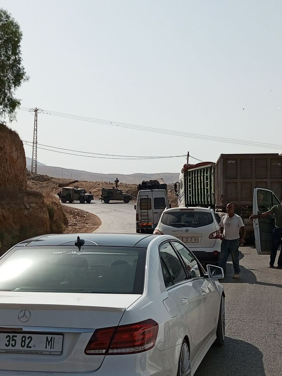 الاحتلال يعرقل حركة تنقل المواطنين عبر حاجزي تياسير والحمرا بالأغوار