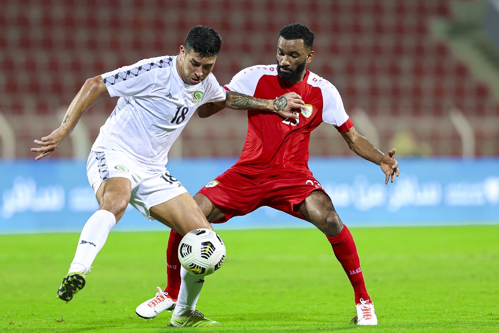 المنتخب الفدائي يخسر أمام عُمان بهدف مقابل هدفين