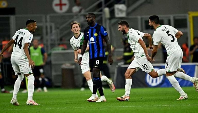 أول هزيمة.. إنتر ميلان يسقط في ميدانه أمام ساسولو بالدوري الإيطالي
