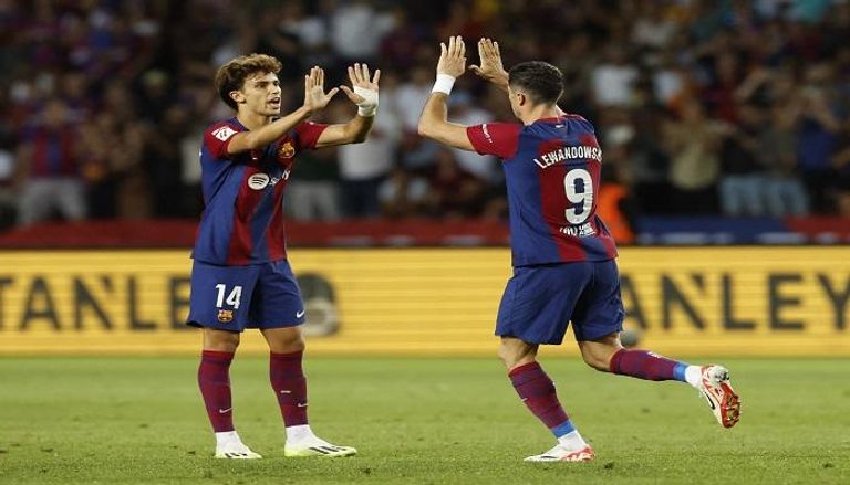 برشلونة يعود للصدارة بريمونتادا تاريخية