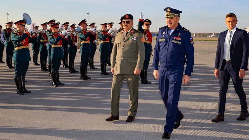 لماذا يزور القائد الليبي حفتر روسيا؟
