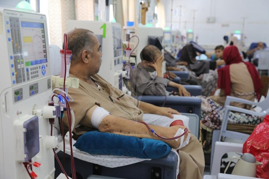 وزارة الصحة بغزة تحذر من توقف عمل أقسام غسيل الكلى بسبب نقص المستهلكات الطبية