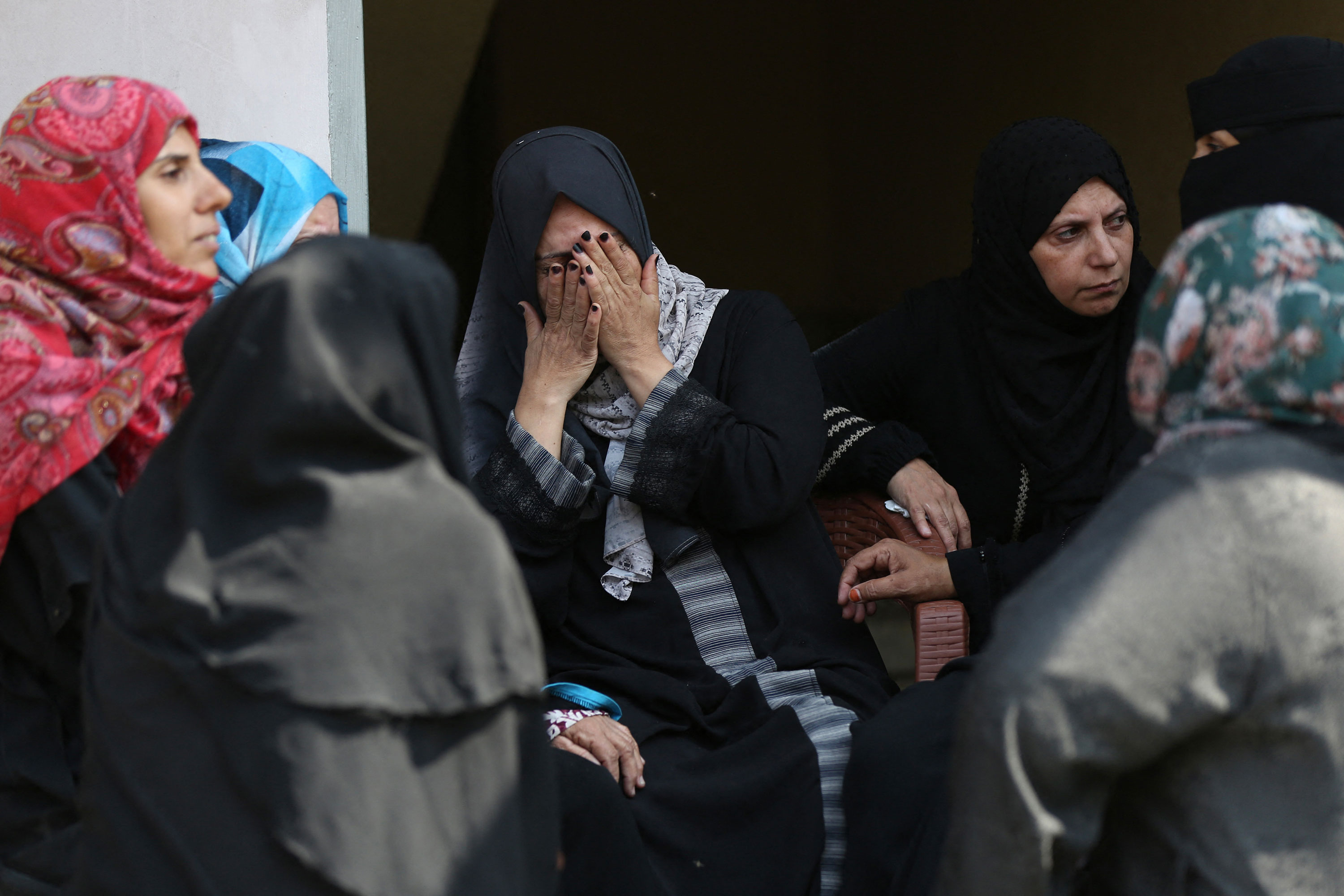 4 مجازر جديدة.. ارتفاع عدد شهداء غزة إلى 34388 شهيداً