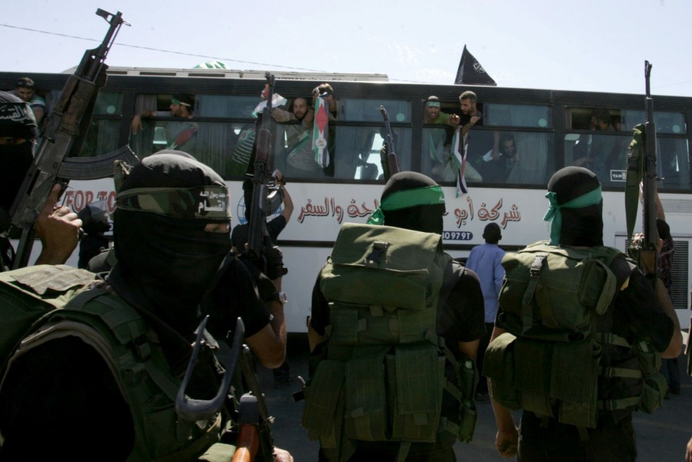 الحكومة الإسرائيلية تقر اتفاقًا للإفراج عن 1,904 أسرى فلسطينيين في المرحلة الأولى