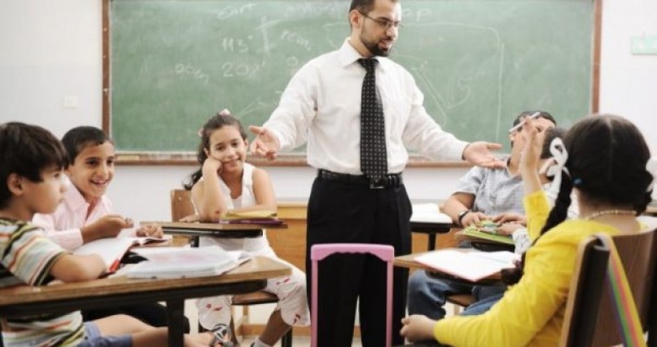 حركة المبادرة تهنأ المعلمين وتدعو لدعم صمودهم