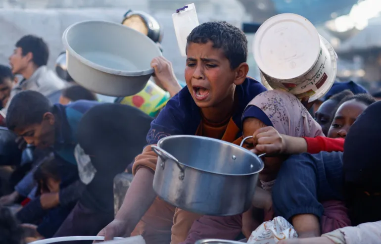 3500 طفل معرضون لخطر الموت بغزة بسبب سياسات التجويع