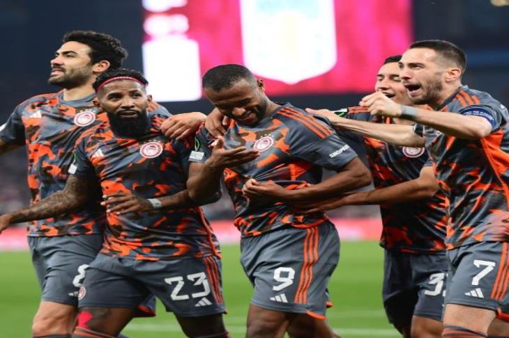 الكعبي يواصل التألق ويصعد بأولمبياكوس اليوناني لنهائي دوري المؤتمر الأوروبي