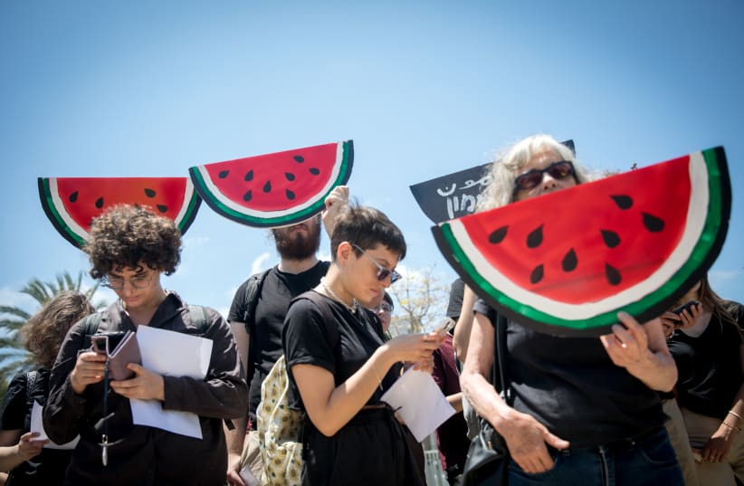 احتجاج نظمه فلسطينيو الداخل المحتل وناشطون يساريون في ذكرى النكبة في جامعة تل أبيب