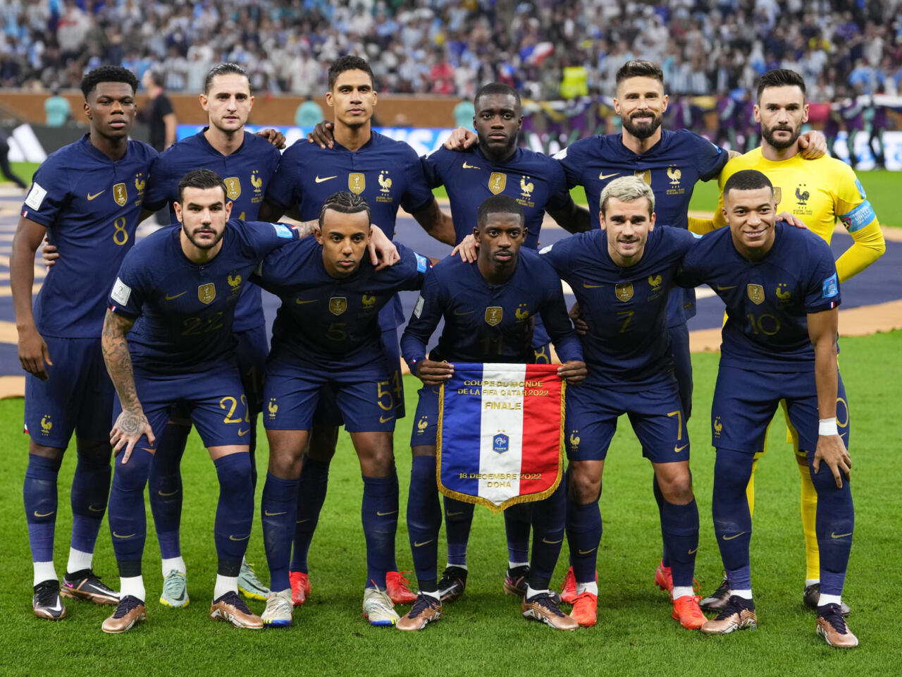 ديشان يعلن قائمة المنتخب الفرنسي المشاركة في يورو ألمانيا 2024