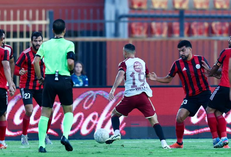 الأهلي يتخطى كمين الداخلية والزمالك يعود لطريق الانتصارات أمام فاركو