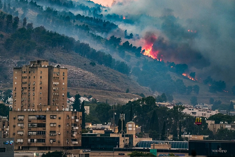 حرائق في الجليل الغربي بفعل مُسيرات مفخخة من لبنان
