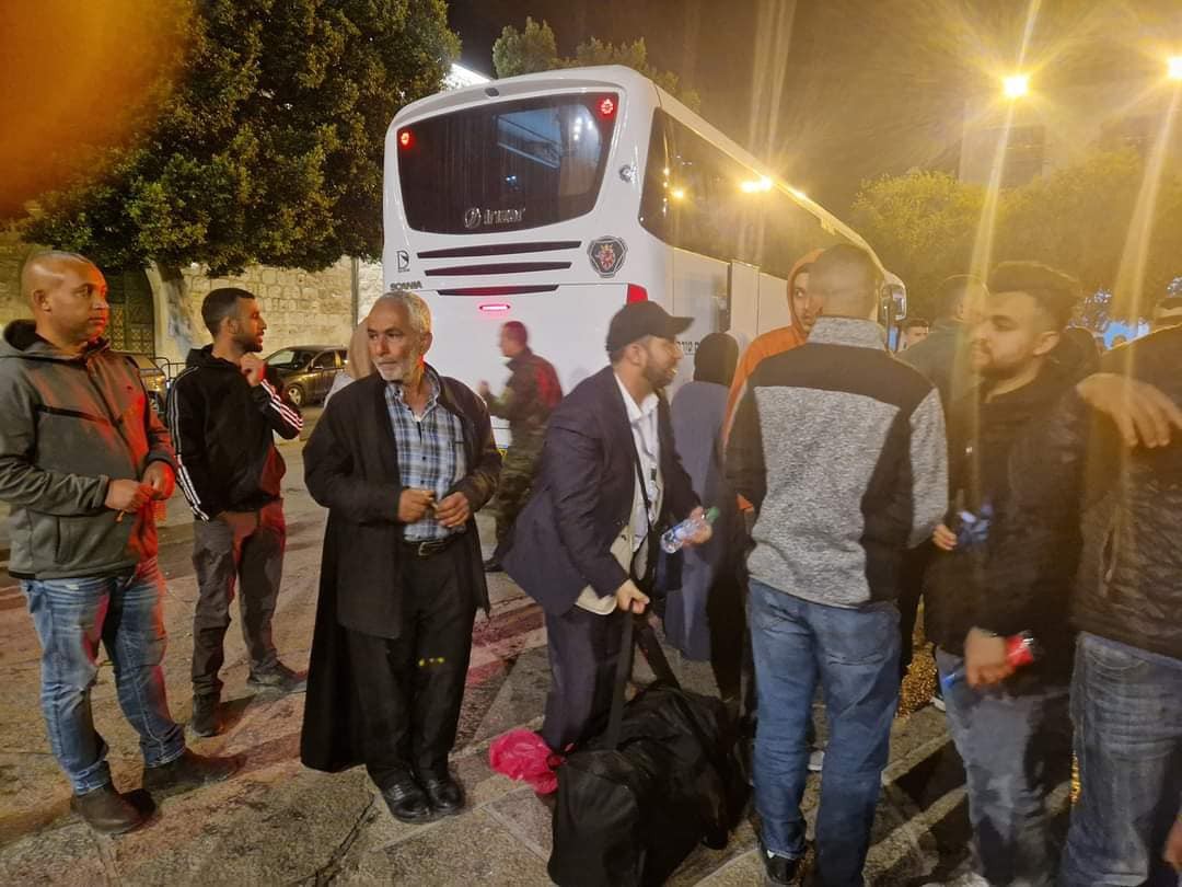إنطلاق قوافل حجاج فلسطين لبيت الله الحرام
