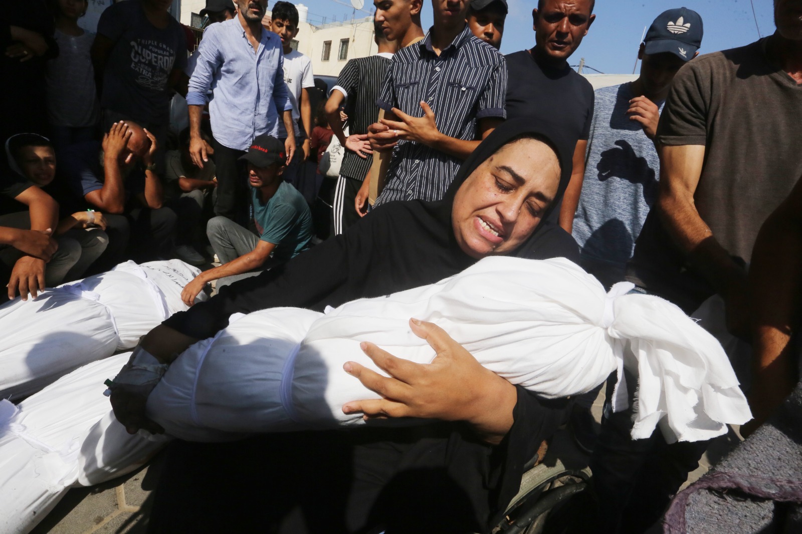 الاحتلال يرتكب 3 مجازر جديدة في قطاع غزة