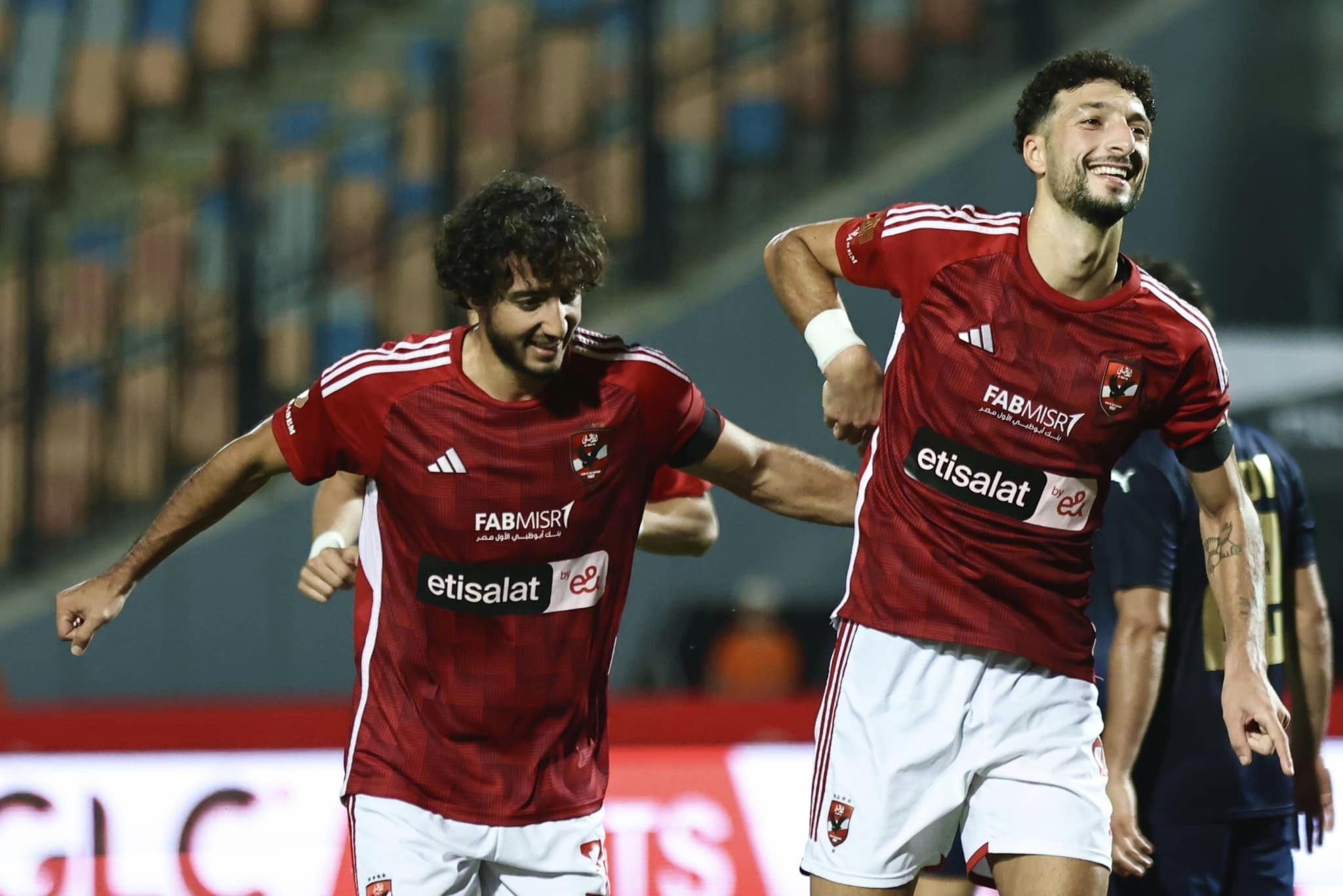 الفلسطيني أبوعلي يقود الأهلي للصدارة والزمالك يسقط أمام المقاولون