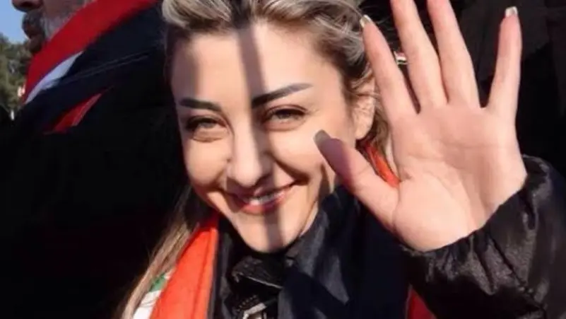وفاة لونا الشبل مستشارة الأسد.. والرئاسة السورية تنعيها