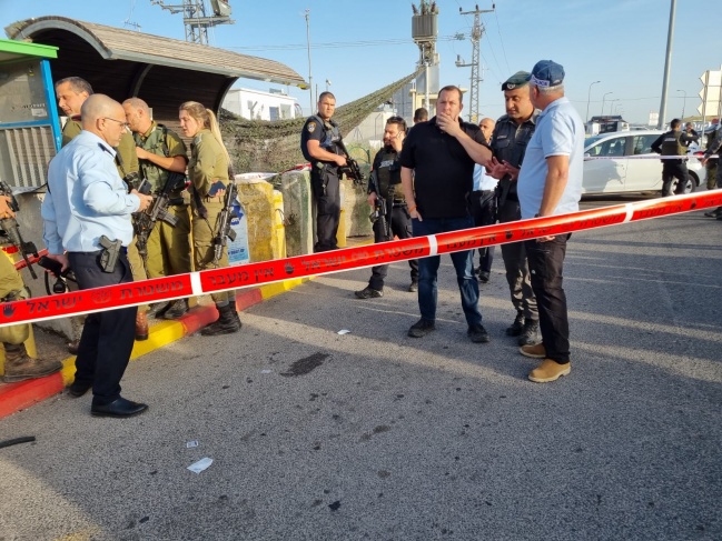 الاحتلال يطلق النار على فلسطيني شرق رام الله بزعم تنفيذ عملية دهس