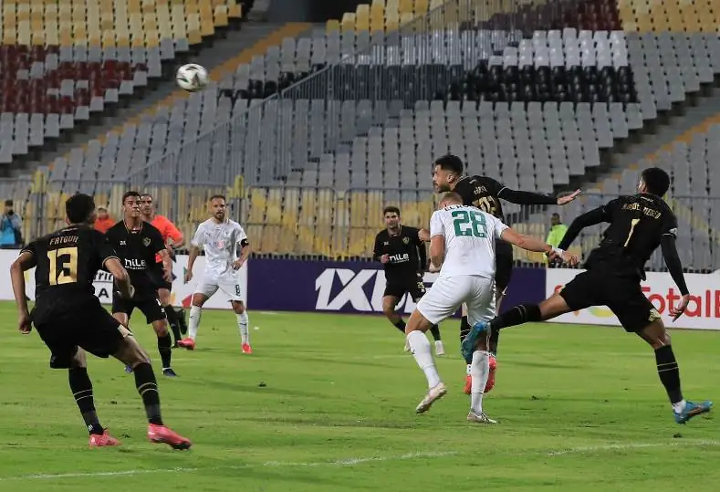 التعادل السلبي يحسم لقاء الزمالك والمصري في الكونفيدرالية