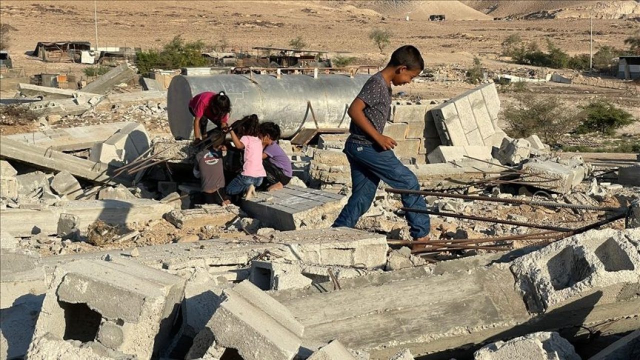 هدم العراقيب للمرة 234