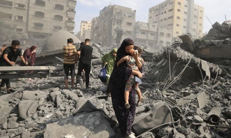 14 شهيدا في قصف الاحتلال وسط قطاع غزة