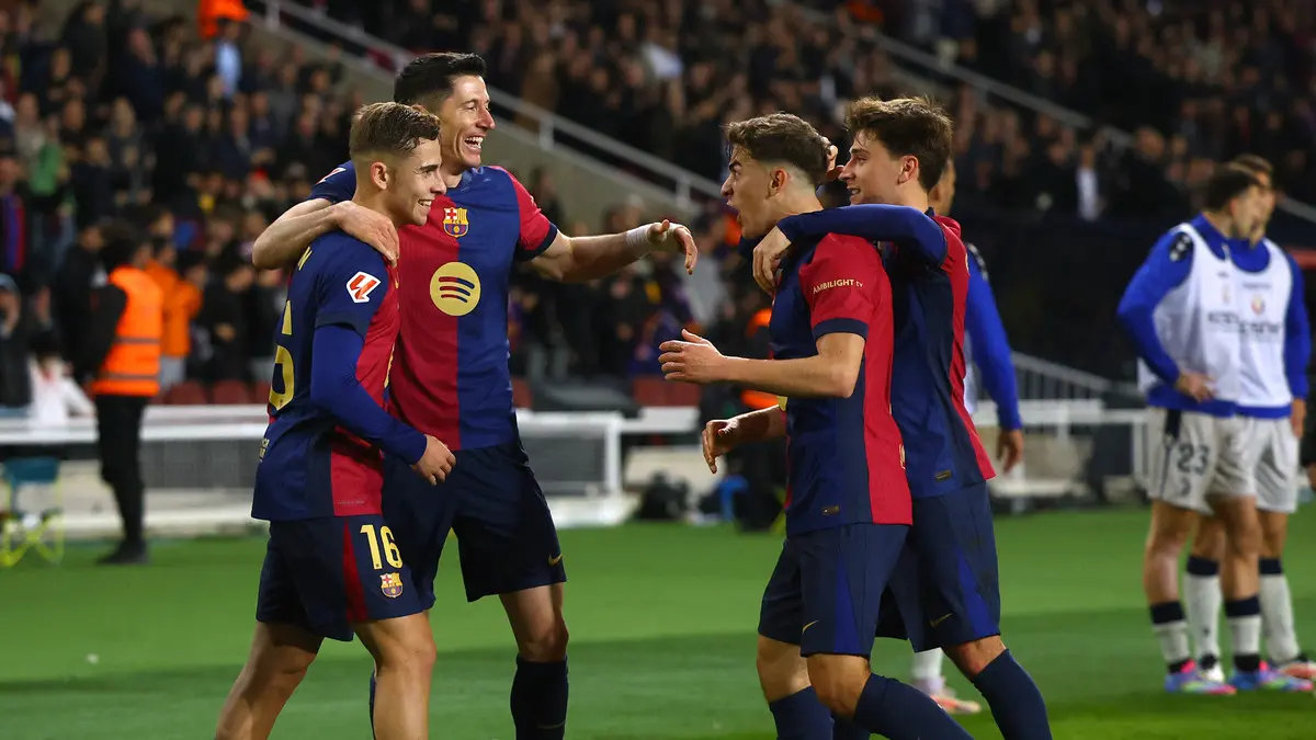 برشلونة يعزز صدارته بثلاثية أوساسونا