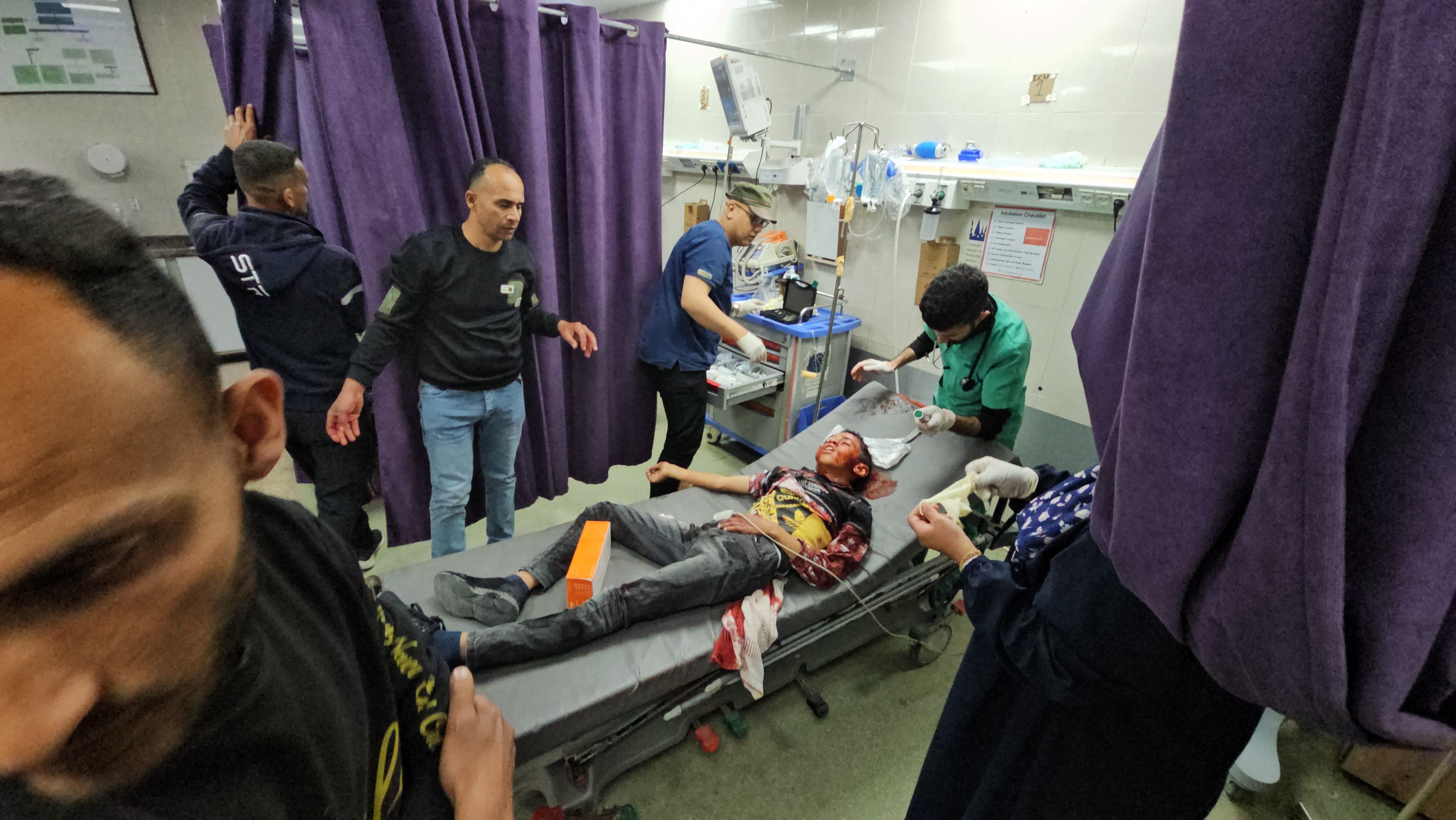 حرب الإبادة: في أول أيام العيد .. مجازر وقصف متواصل على قطاع غزة