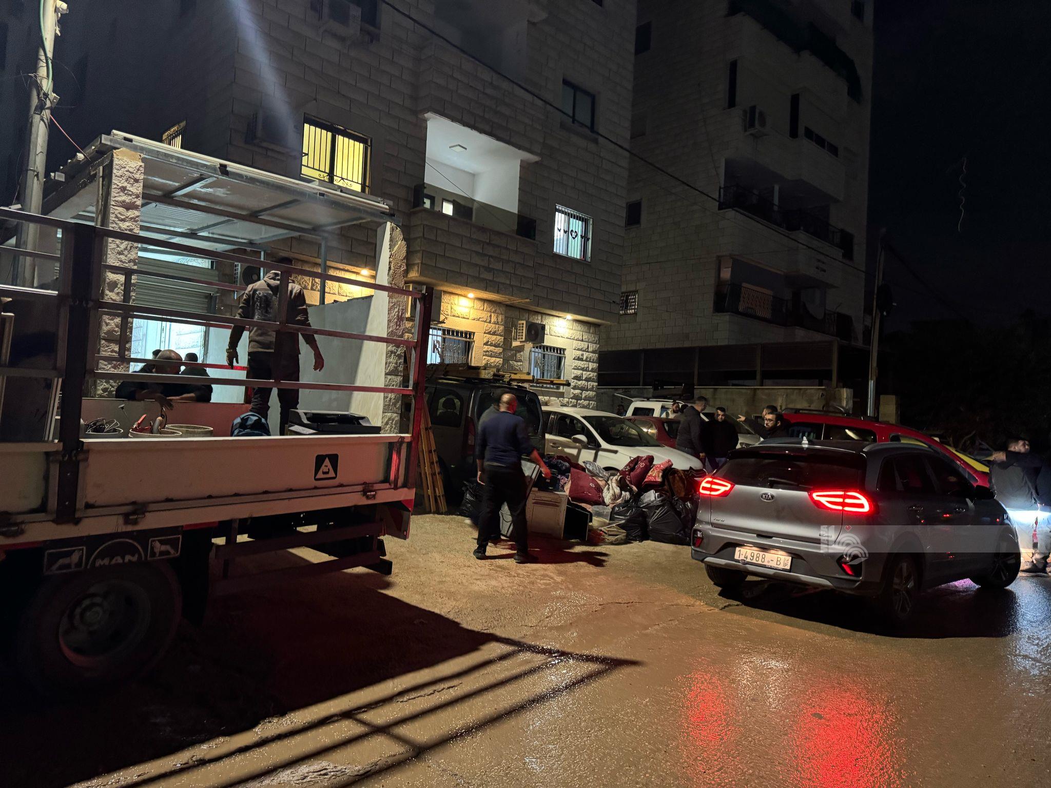 الاحتلال يجبر سكان عدة عمارات في طولكرم على الإخلاء تمهيدا لتحويلها إلى ثكنات عسكرية