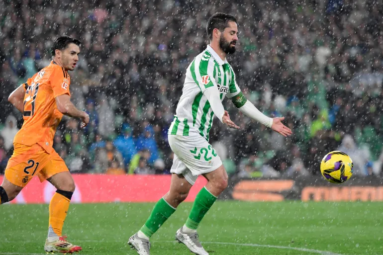 ريال بيتيس يهزم ريال مدريد بهدفين في الدوري الإسباني