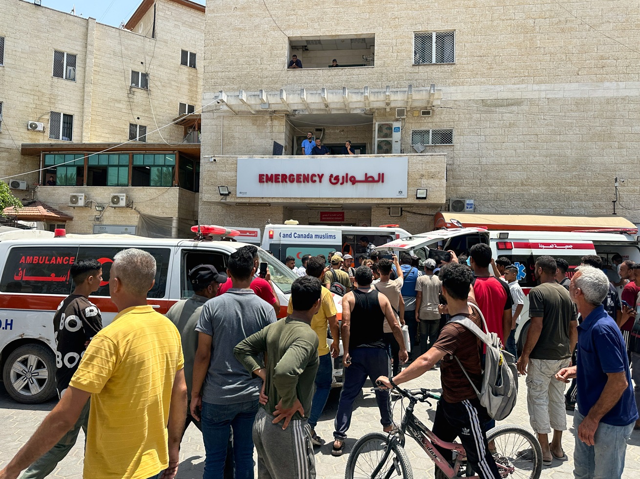إسرائيل تفرج عن 9 أسرى فلسطينيين من غزة بحالة صحية سيئة
