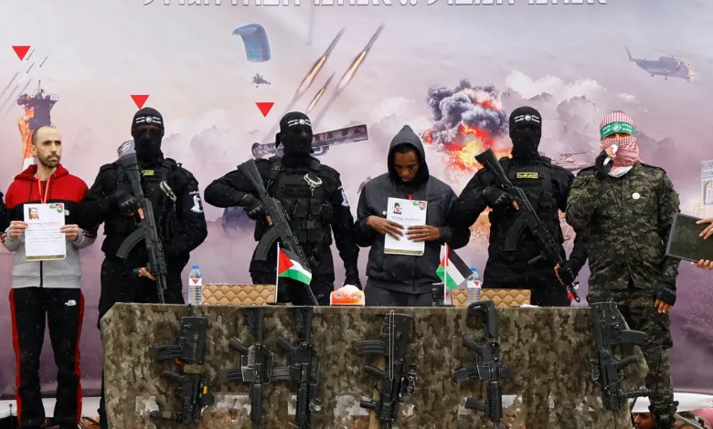 وفد من حماس إلى القاهرة وآخر إسرائيلي في الدوحة