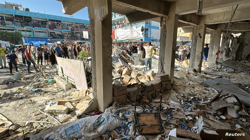 3 شهداء إثر قصف الاحتلال مدرسة فهد الصباح بمدينة غزة