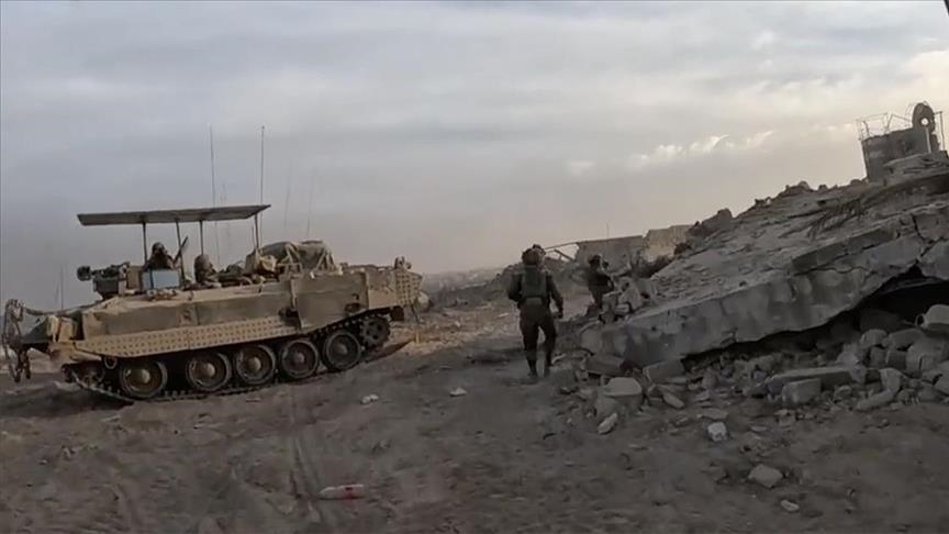 إصابة عسكري إسرائيلي وتفجير عبوة ناسفة بدبابة في غزة