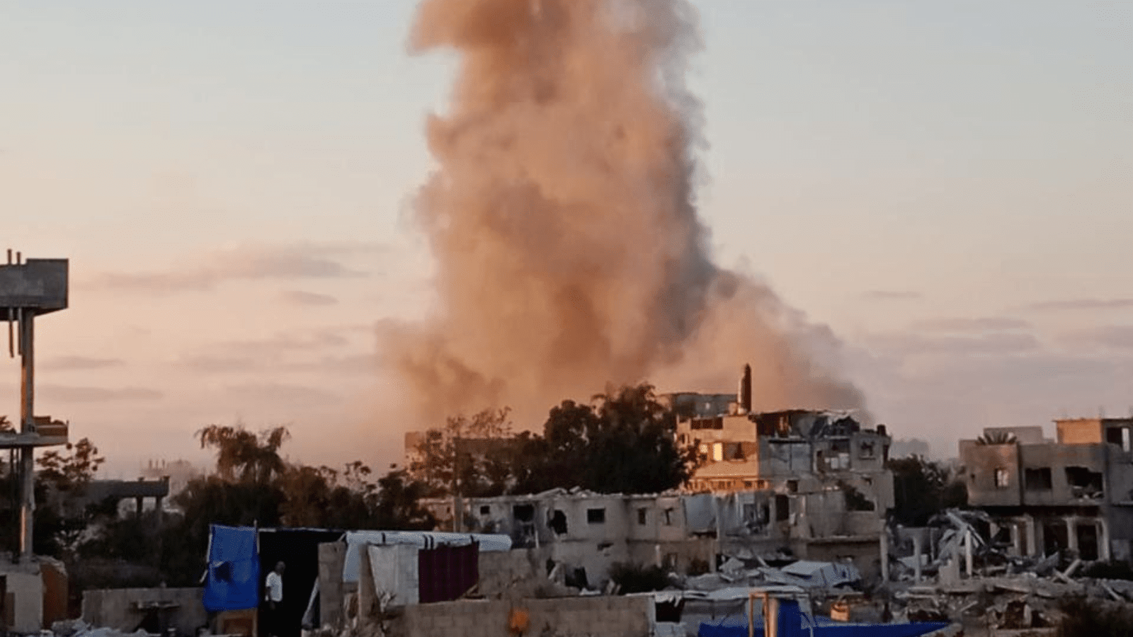 استشهاد مسن وسيدة في قصف الاحتلال شمال قطاع غزة