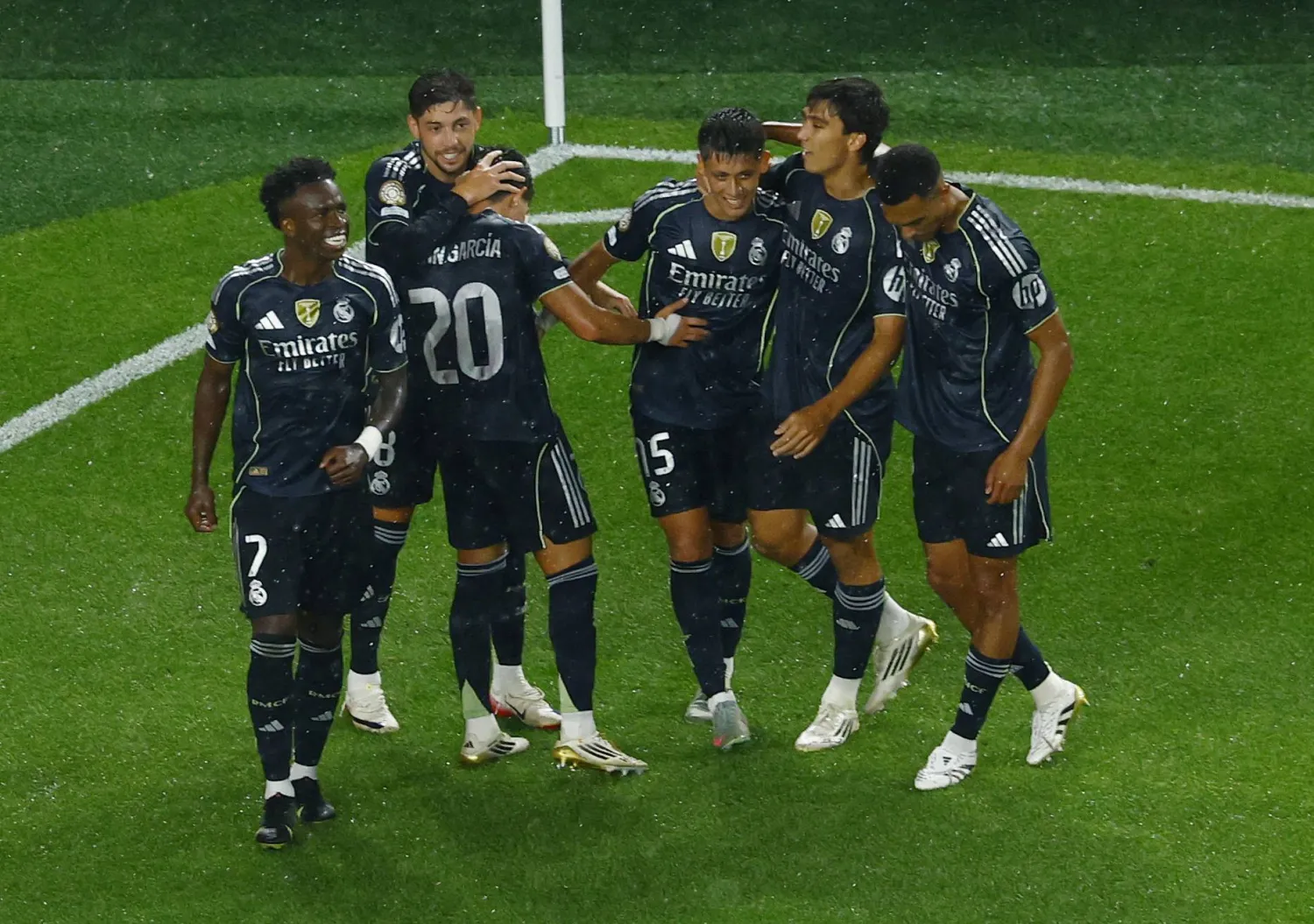 مونديال الأندية: ريال مدريد يتجاوز سالزبورغ بثلاثية ويتصدر
