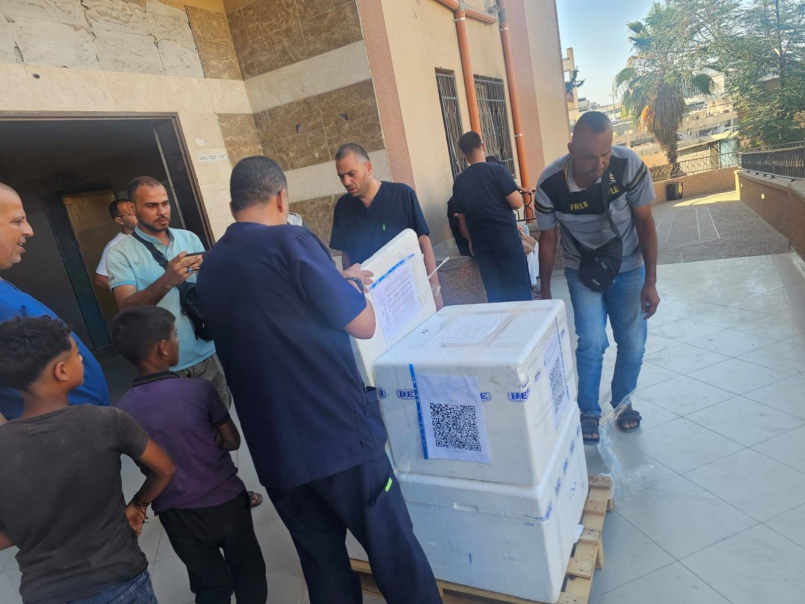 وزير الصحة يعلن وصول 3500 وحدة دم وبلازما إلى مستشفى ناصر في غزة