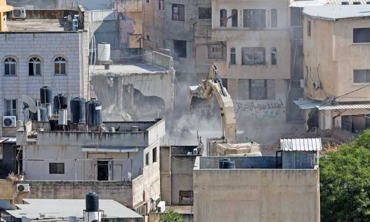 ‫ الاحتلال يواصل هدم المنازل في مخيم طولكرم تزامنا مع مواصلة عدوانه