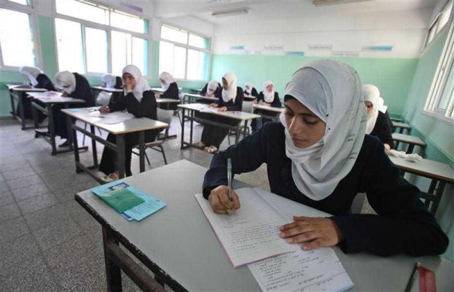 التربية والتعليم تعلن بدء التحضيرات لعقد اختبارات الثانوية العامة لطلبة غزة