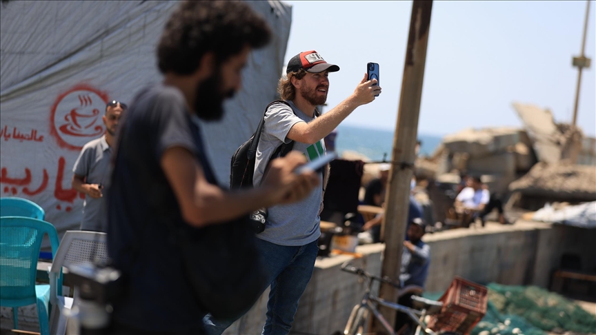 عودة تدريجية لخدمات الإنترنت والاتصالات الثابتة بمدينة غزة وشمالها ووسط وجنوب القطاع