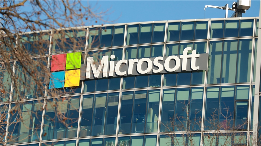 نشطاء ينددون بـ"تواطؤ" مايكروسوفت مع إسرائيل في إبادة غزة