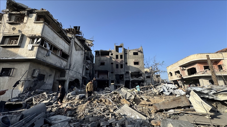 الحرب على غزة: 90 شهيداً خلال 24 ساعة والاحتلال يواصل قصفه واستهداف الجوعى