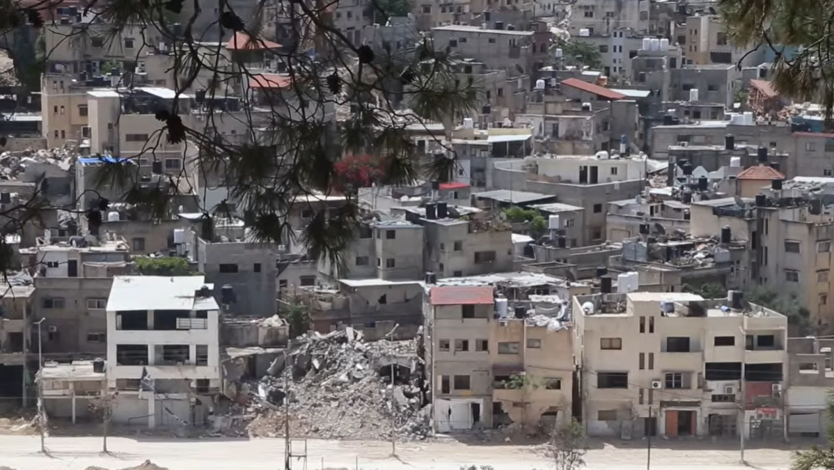 الاحتلال يواصل هدم المباني السكنية خلال عدوان مستمر على مدينة طولكرم ومخيميها